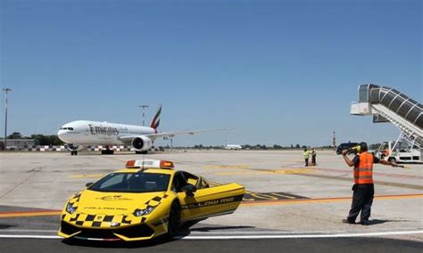 İ­s­t­a­n­b­u­l­­d­a­k­i­ ­Y­e­n­i­ ­H­a­v­a­a­l­a­n­ı­n­d­a­ ­G­ö­r­e­v­ ­A­l­a­c­a­k­ ­L­ü­k­s­ ­O­t­o­m­o­b­i­l­l­e­r­
